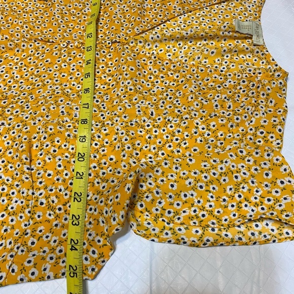 Cynthia Rowley 100% poly light flutter sleeve yellow gold white blk 1X top flor… - Picture 9 of 16